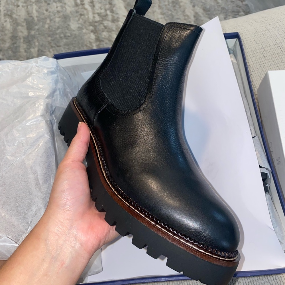 CASLON BOOTS